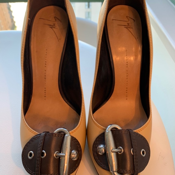 Guiseppe Zanotti Pumps - 9.5 - Picture 1 of 7